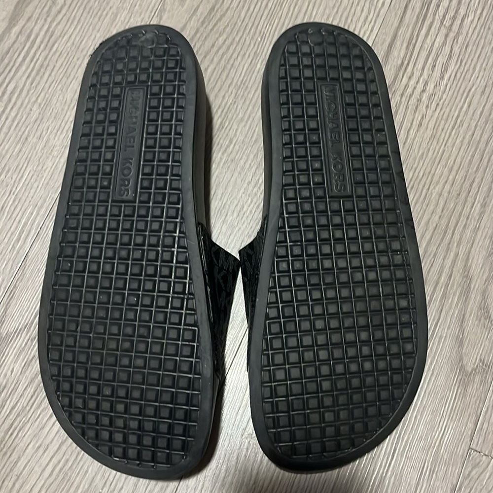Michael Kors Men's Black and Brown Slide Sandals - Picture 8 of 8